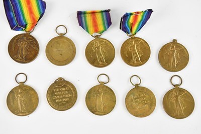 Lot 1247 - Ten WWI Victory Medals comprising medals...
