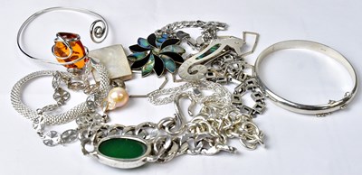 Lot 1140 - A group of 925 silver jewellery, comprising a...