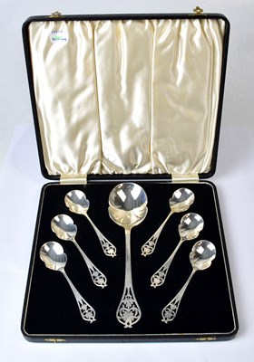 Lot 731 - VINERS LTD; a cased set of George VI...