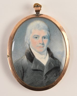 Lot 112 - A good late 18th/early 19th century oval ivory...