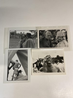 Lot 2040 - YUL BRYNNER; four photographs of the famous...