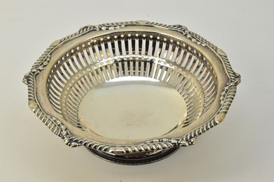 Lot 713 - R & W SORLEY; an Edward VII hallmarked silver...