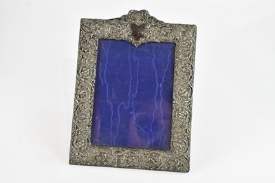 Lot 496 - WALKER & HALL; an Edward VII hallmarked silver...