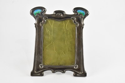 Lot 132 - WILLIAM HUTTON & SONS; an Edward VII Arts &...