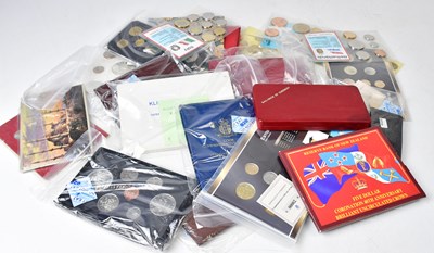 Lot 806 - A quantity of United Kingdom and World coin...