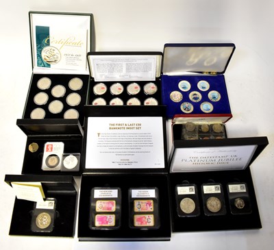 Lot 878 - A large group of coins and banknotes in...