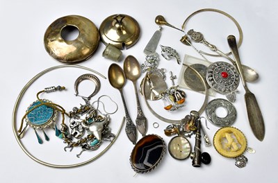 Lot 1154 - A quantity of costume jewellery, to include a...
