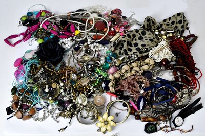 Lot 1160 - A quantity of costume jewellery, to include...