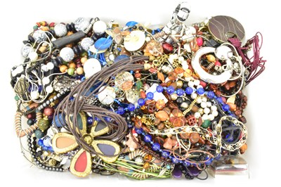 Lot 1148 - A quantity of modern and vintage costume...
