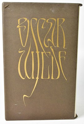 Lot 517 - FOLIO SOCIETY; a boxed set of Oscar Wilde...