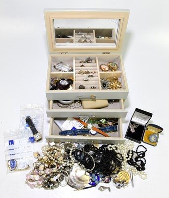 Lot 1558 - A collection of costume jewellery including...