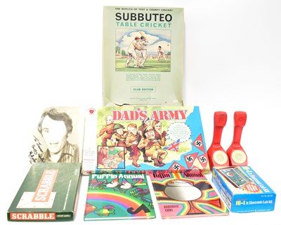 Lot 370 - Vintage toys and games including Subbuteo...