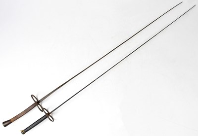 Lot 552 - A 19th century French fencing foil, the 80cm...