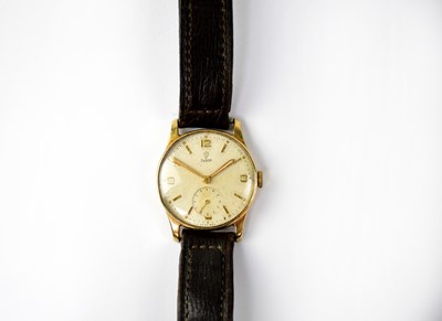 Lot 1298 - TUDOR; a 9ct gold gentlemen's wristwatch, the...