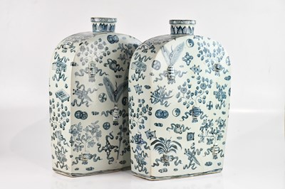 Lot 1601 - Two decorative modern Chinese blue and white...