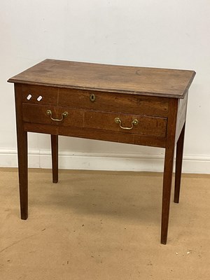 Lot 823 - A Georgian oak side table with single drawer...