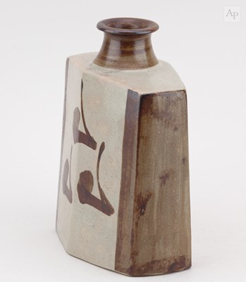 Lot 652 - SHINSAKU HAMADA (1929-2023) an angular...