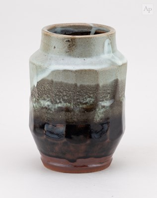 Lot 647 - SHINSAKU HAMADA (1929-2023) a faceted...