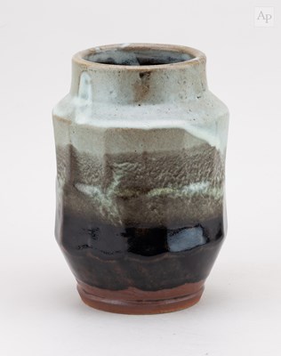 Lot 647 - SHINSAKU HAMADA (1929-2023) a faceted...