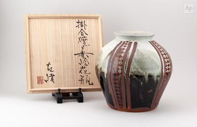 Lot 682 - TOMOO HAMADA (born 1967); a large stoneware...