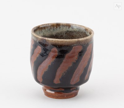 Lot 605 - SHOJI HAMADA (1894-1978); a stoneware yunomi...