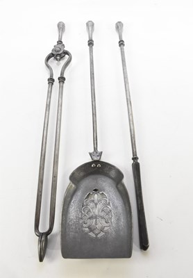 Lot 2311 - A 20th century Georgian style three piece...