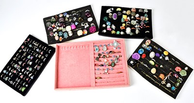 Lot 1013 - A large quantity of various costume rings in...