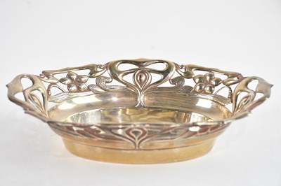 Lot 294 - WALKER & HALL; an Edward VII hallmarked silver...