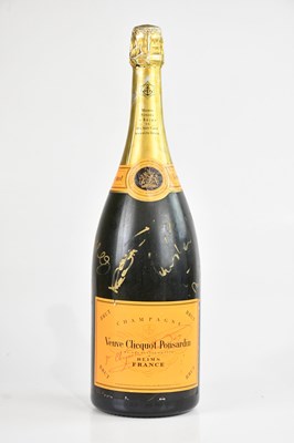 Lot 2478 - CHAMPAGNE; a bottle of Veuve Clicquot...
