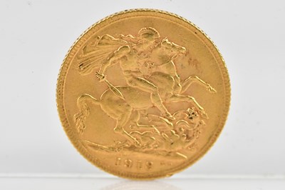 Lot 1050 - A George V full sovereign, 1913.
