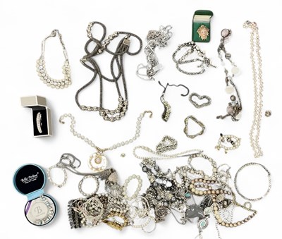 Lot 1496 - A collection of modern and vintage costume...