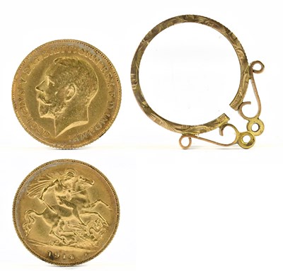 Lot 1878 - A George V half sovereign, 1914, with a 9ct...