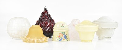 Lot 1407 - A large collection of Art Deco and later glass...