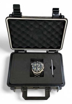 Lot 1648 - RGMT; a gentleman's stainless steel '2000m'...