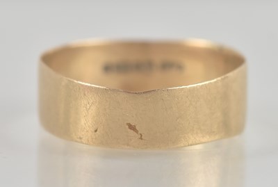 Lot 1360 - A 9ct rose gold band ring, size S, approx 1.77g.