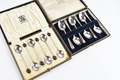 Lot 222 - JOSEPH RODGERS & SONS; a cased set of six...