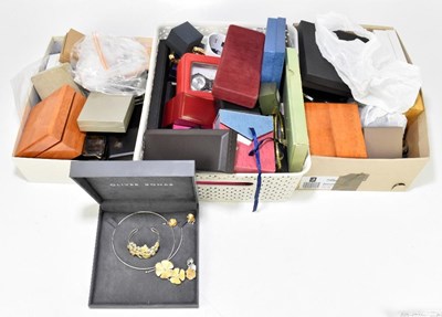 Lot 1577 - A large quantity of costume jewellery,...