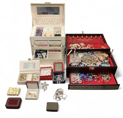 Lot 1510 - A large quantity of assorted costume jewellery...