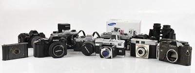 Lot 2364 - A collection of cameras, mostly 35mm, to...