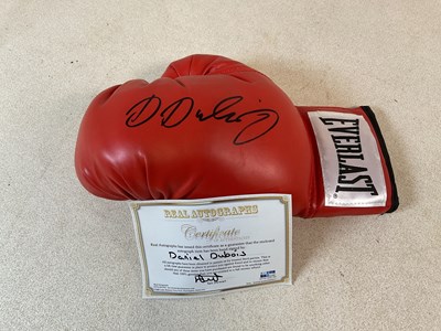Lot 146 - DANIEL DUBOIS; a signed Everlast red boxing...