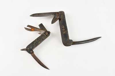 Lot 2292 - A British Army folding trench knife, and a...