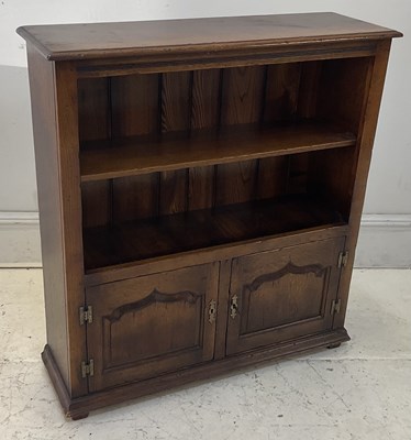Lot 58 - TITCHMARSH & GOODWIN; a reproduction oak open...