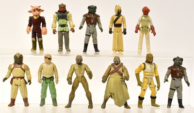 Lot 381 - STAR WARS; vintage plastic action figures,...