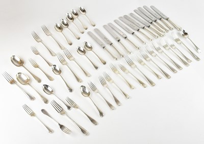 Lot 230 - WALKER & HALL; a twenty-five piece George V...