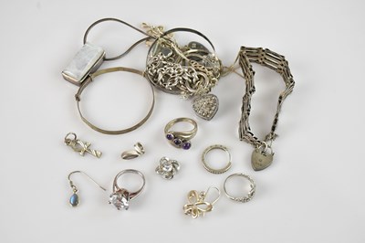 Lot 1031 - A small collection of silver and white metal...