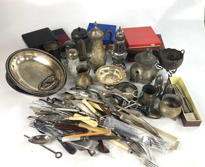 Lot 30 - A quantity of plated items including flatware,...