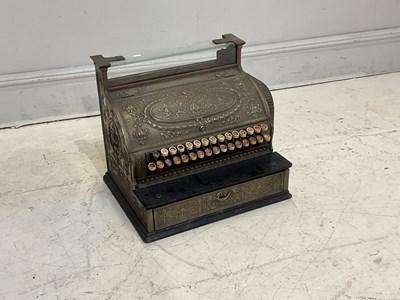 Lot 2209 - An early 20th century till/cash register,...