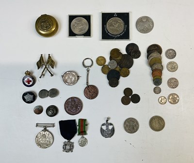 Lot 533 - A group of loose coins, also several medals,...