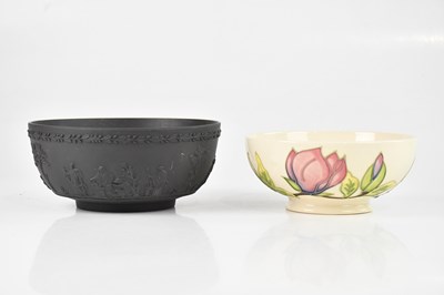 Lot 1049 - WEDGWOOD; a black basalt bowl and a Moorcroft '...