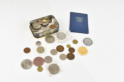 Lot 1135 - A collection of mixed coinage including...